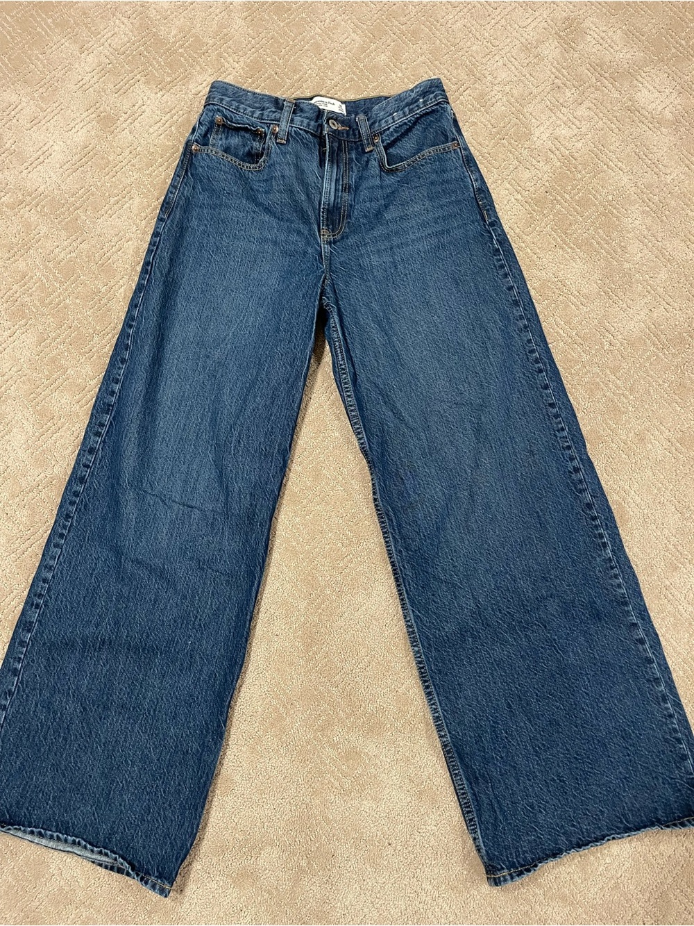 Abercrombie & Fitch Wide-Leg Jeans in Blue Denim